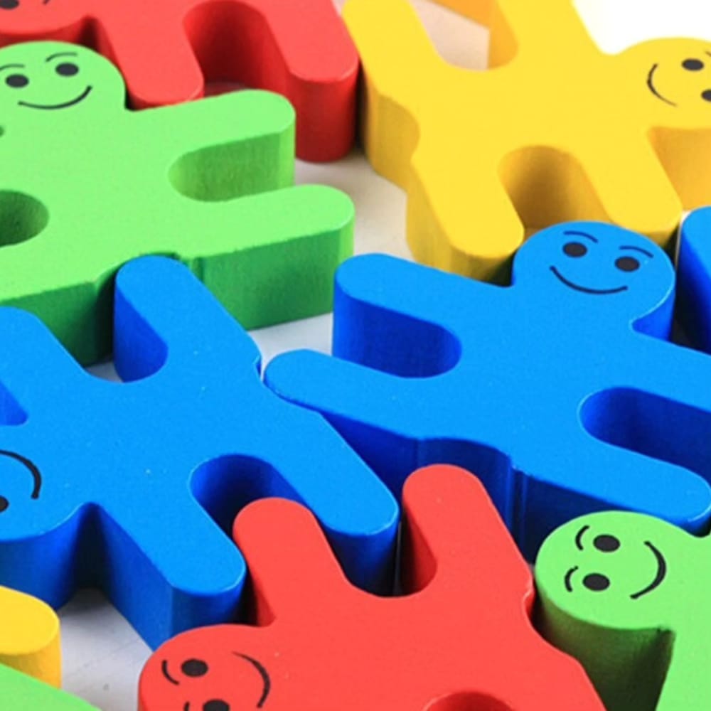 Monitos de equilibrio de madera